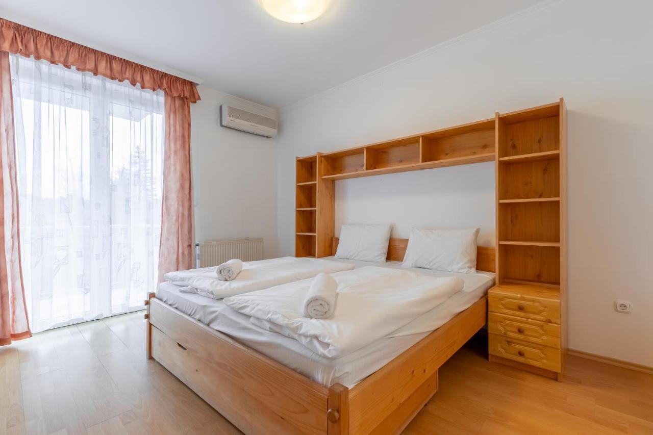 Egyuett A Csalad II Apartman By Bltn Siófok Eksteriør billede