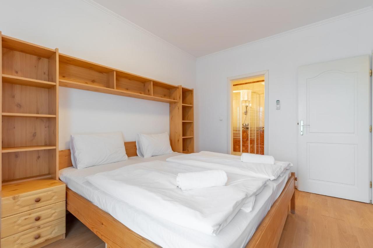 Egyuett A Csalad II Apartman By Bltn Siófok Eksteriør billede